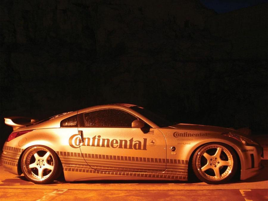 Nissan 350Z by Wald 2004 года  (фото 5 из 12)